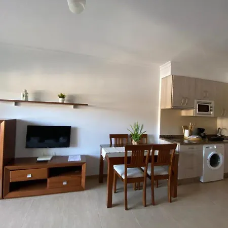 Apartamentos Benal Beach Group-3